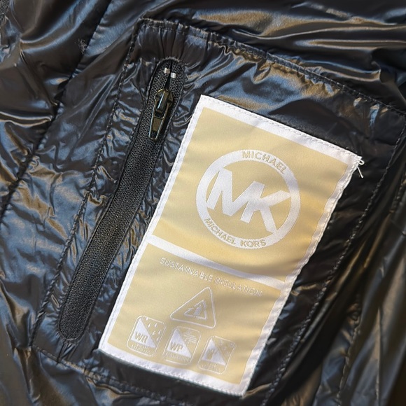 NEW!!!  MICHAEL KORS Water-Resistant Hooded Shiny Logo Print Nylon Puffer Jacket - Picture 15 of 17
